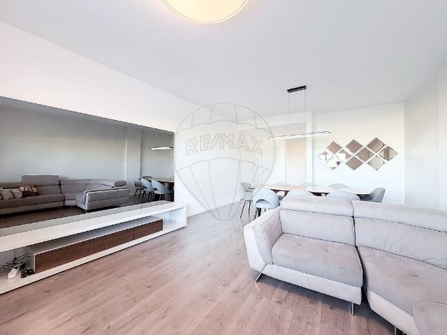 Apartamento T3 para arrendar em Vila Franca de Xira, Vila Franca de Xira RE/MAX Portugal