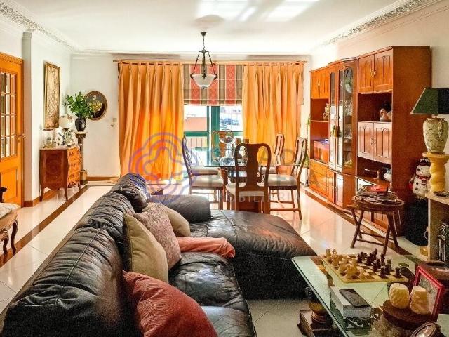 Apartamento T3 para venda Massamá Norte 132m² Massamá e Monte Abraão