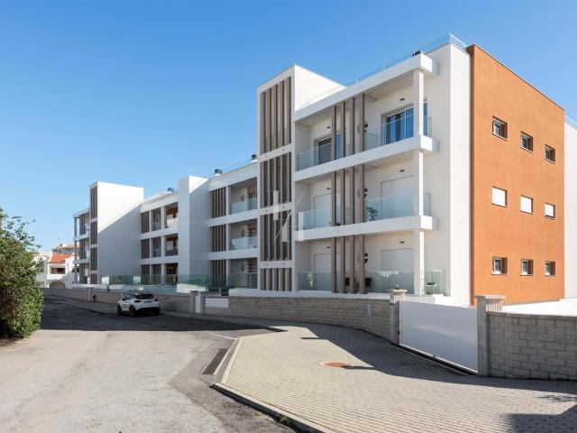 Apartamento T3 para venda com piscina a 5 minutos da Praia d. 285m² Albufeira e Olhos de Água