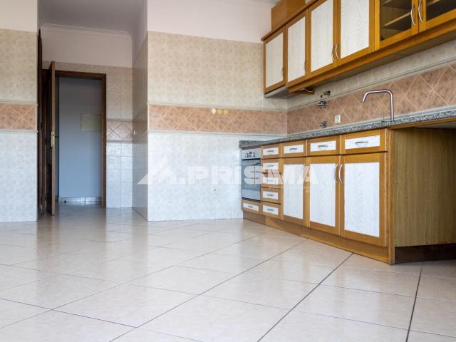 Apartamento T3 para venda em Alcains