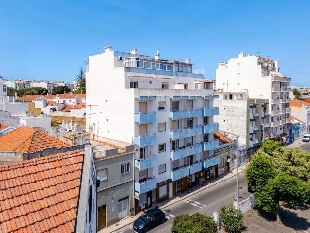 Apartamento T3 para venda em Portimão localizado na Zona Rib. 101m² Portimão
