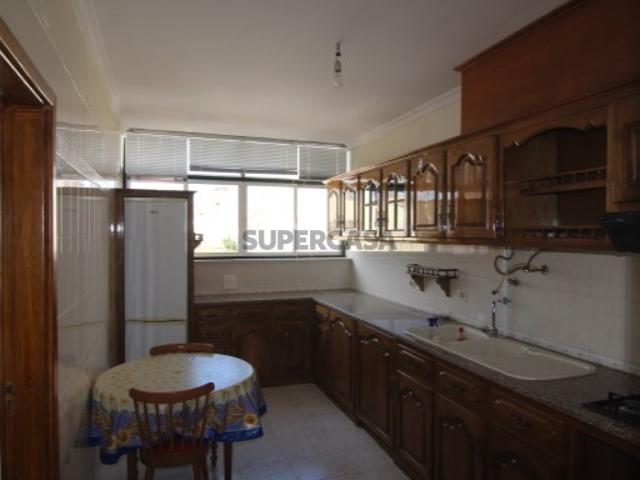Apartamento T3 para venda junto ao parque da cidade