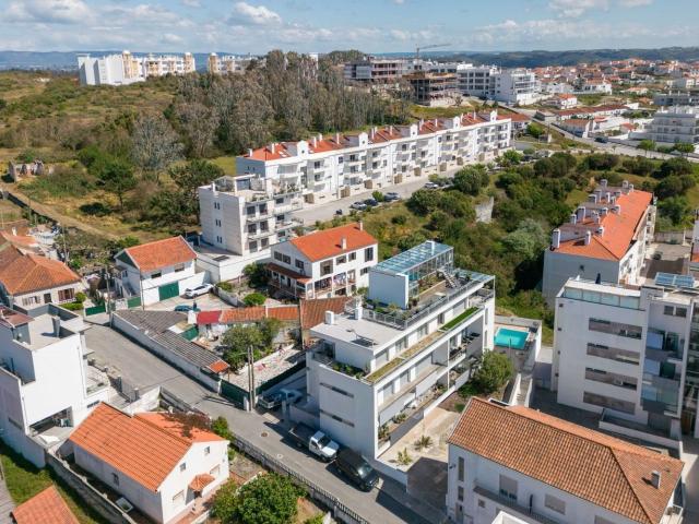 Apartamento T3 para Venda perto da praia Inserido em condomí. 92m² Nazaré