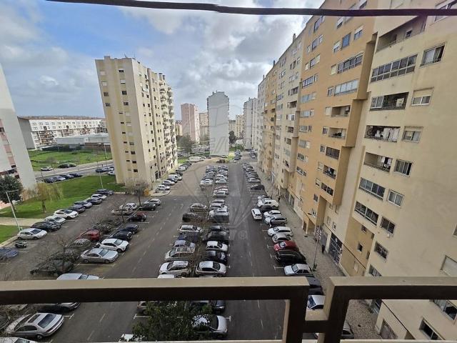 Apartamento T3 para vendaApartamento T3 localizado no Carreg. 105m² Carregado e Cadafais