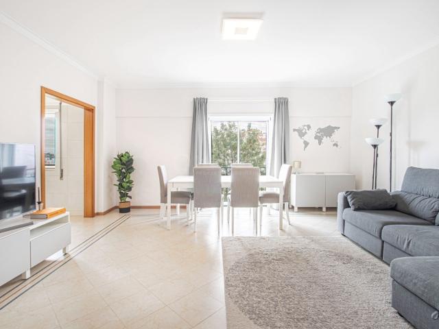 Apartamento T3 Pátio Rosa Corroios Seixal
