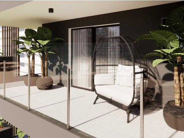Apartamento T3 penthouse com terraço de 53 m² e barbecue Setúbal