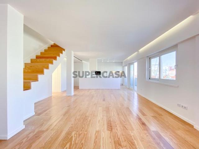 Apartamento T3, penthouse duplex, nas Amoreiras, Lisboa