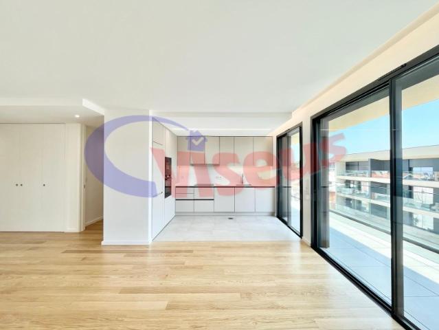 Apartamento T3 Penthouse Madalena