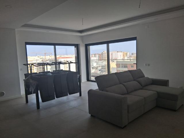 Apartamento T3, piscina na cobertura, Faro, Algarve