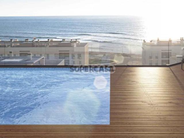 Apartamento T3, piscina panor̂mica R/C DT. F