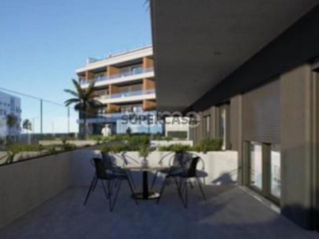 Apartamento T3, piscina panor̂mica R/C Esq. A