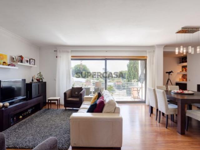 APARTAMENTO T3 PORTO SALVO | 3 FRENTES | SUÍTE | VARANDAS | GARAGEM | ARRECADAÇÃO | TAGUSPARK |