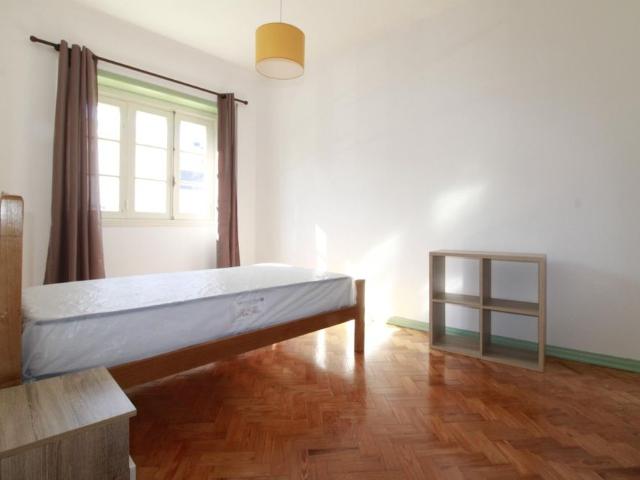 Apartamento T3 próximo Faculdade de Economia
