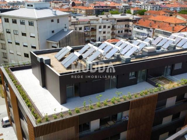 Onde o horizonte faz parte da casa. | T3 Recuado em Espinho