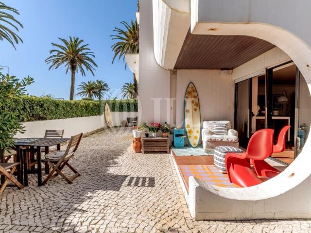 Apartamento T3 primeira linha de mar em Cascais