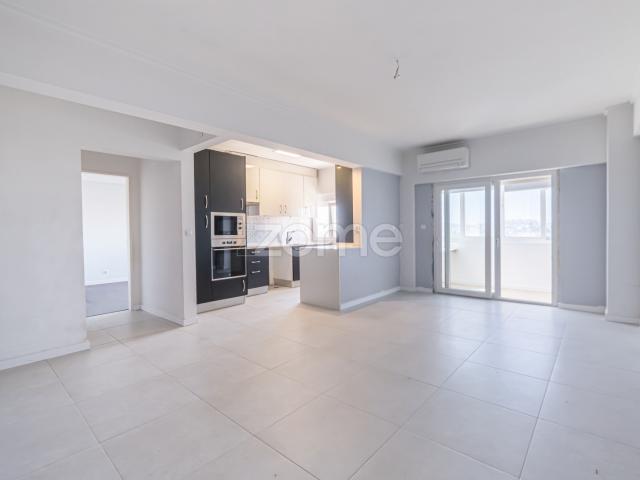 Apartamento T3, Quinta do Borel, Venteira