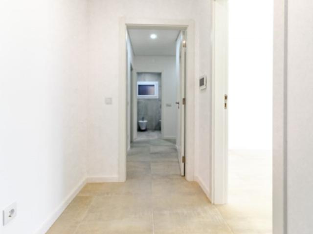 Apartamento T3 R/C Novo com Garagem