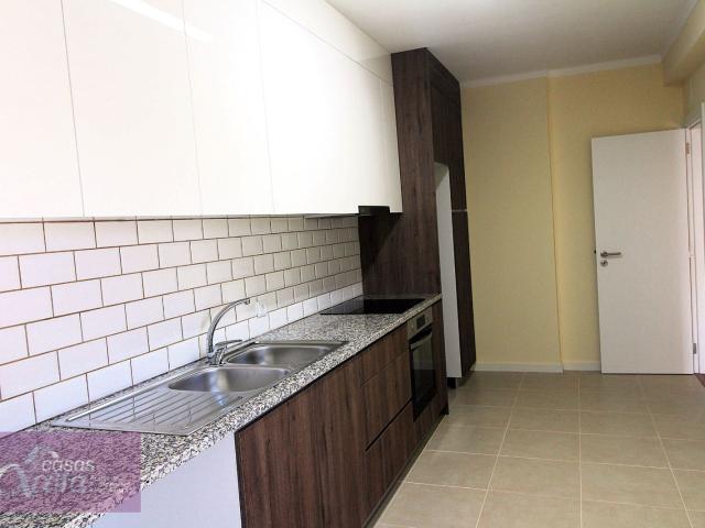 Apartamento T3 Remodelado Marinheiros Leiria