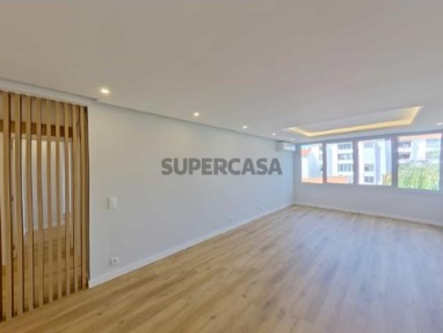Apartamento T3 Remodelado na Quinta da Bicuda