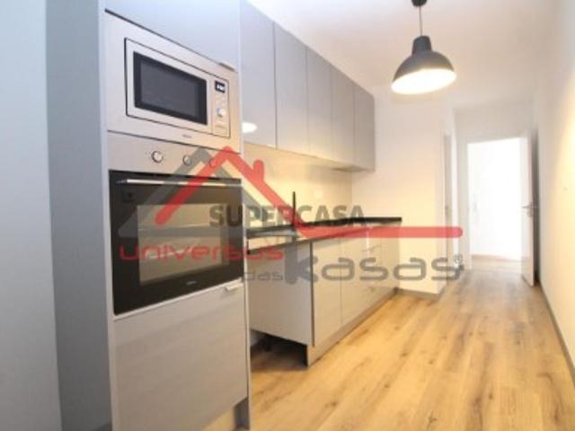 Apartamento T3 remodelado no Bonfim!
