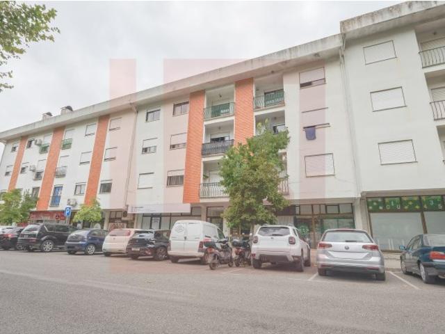 Apartamento T3 Remodelado no Centro da Lousã