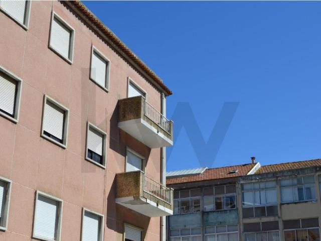 Apartamento T3 Remodelado no Centro de Alverca 80m² Alverca do Ribatejo e Sobralinho