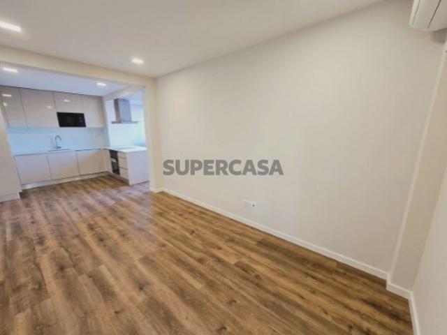 Apartamento T3 Remodelado | Odivelas