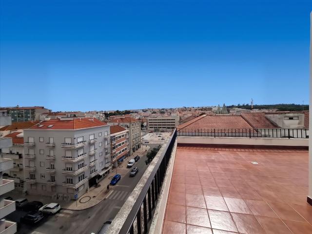 Apartamento T3 remodelado com terraço panorâmico, garagem e. 173m² Caldas da Rainha Nossa Senhora Do Pópulo, Coto E São Gregório