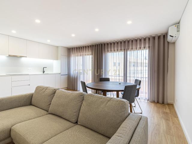 Apartamento T3 Remodelado com garagem em Braga | Próximo do Centro Histórico