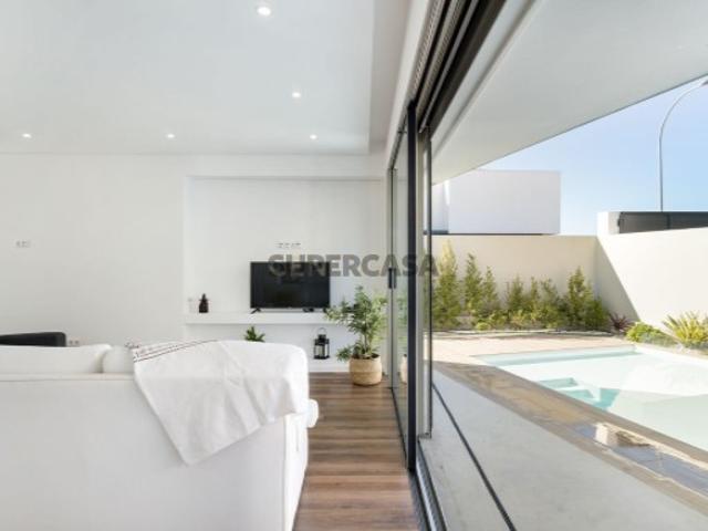 Apartamento T3 São Francisco Xavier Exelentes áreas