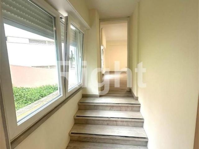 Apartamento T3 remodelado em Alvalade