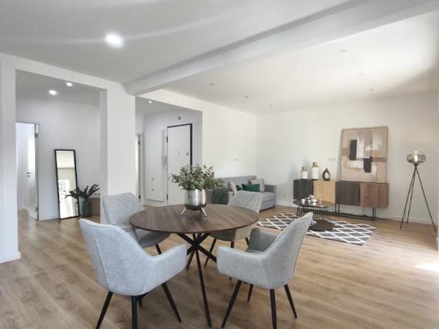 Apartamento T3 Remodelado em Benfica