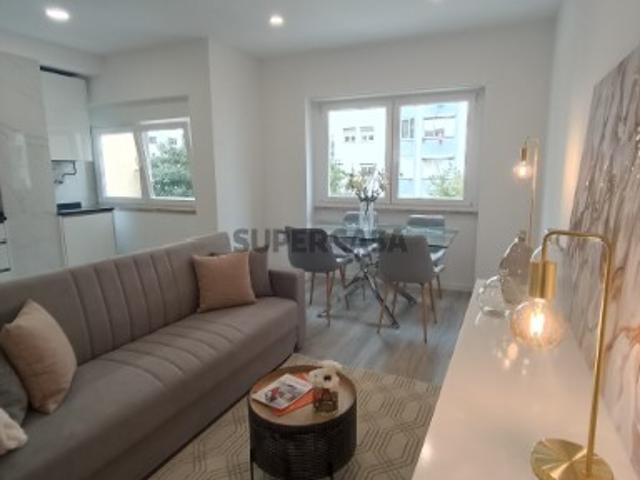Apartamento T3| Remodelado em Benfica | Vista para Monsanto