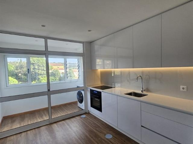 Apartamento T3 Remodelado em Condomínio Fechado | Grijó 135m² Anta e guetim