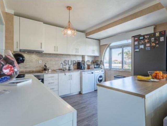 Apartamento T3 Remodelado em Santarém
