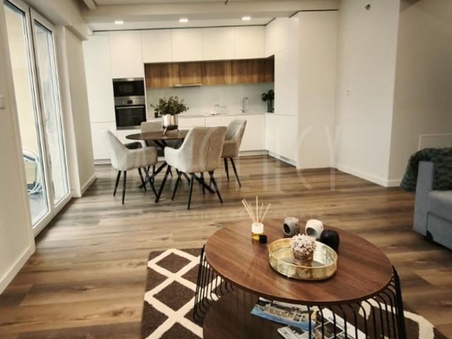 Apartamento T3 Renovado | Benfica, Lisboa
