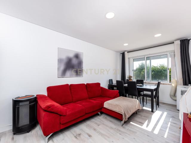 Apartamento T3 Renovado Cabo de Vialonga