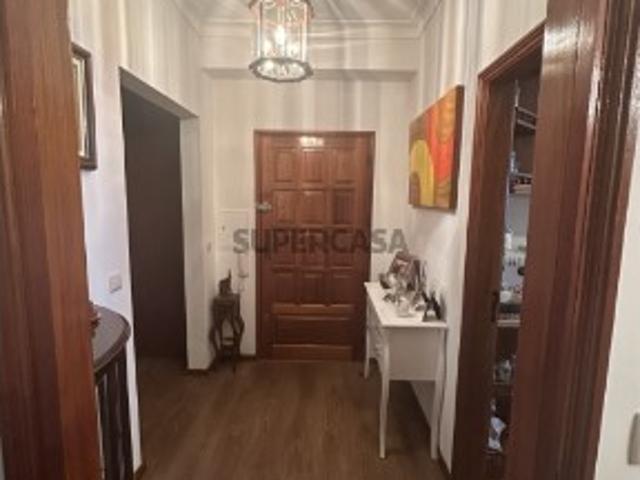 Apartamento T3 Renovado com Garagem e Arrumos Arcozelo, Ponte de Lima