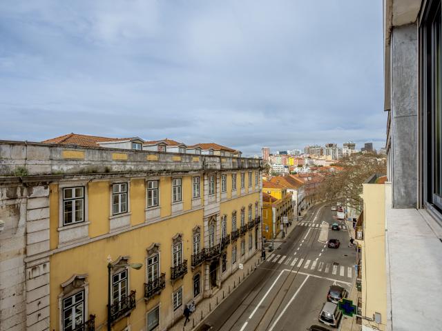 Apartamento T3 renovado com garagem, no Príncipe Real, Lisboa