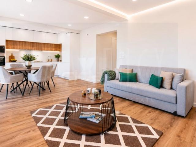 Apartamento T3 Renovado com Home Staging | São Domingos de Benfica, Lisboa