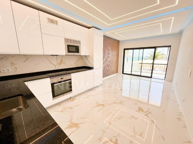 Apartamento T3 renovado com vista mar e garagem em Quarteira 0m² Quarteira