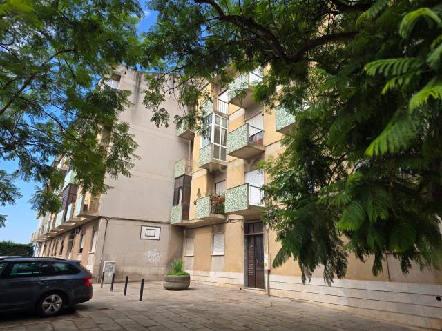 Apartamento T3 Renovado e mobiliado para Arrendar no Alto do Seixalinho, Barreiro