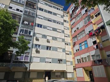 Apartamento T3 Renovado em Amora, Seixal