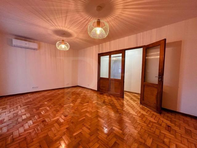 Apartamento T3 Renovado em Cascais