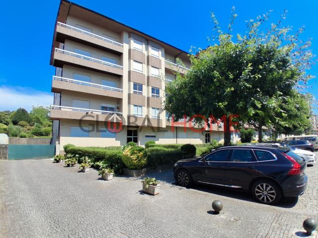Apartamento T3 Renovado em Fânzeres