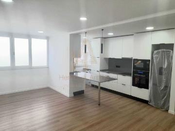 Apartamento T3 renovado em Santiago 96m² Sesimbra Santiago