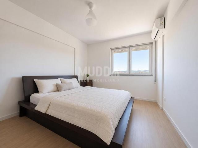 Apartamento T3 Renovado – Moderno, Confortável e Pronto a Habitar