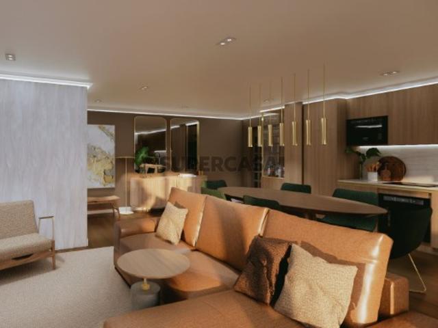 Apartamento T3 Renovado na Guia, Cascais