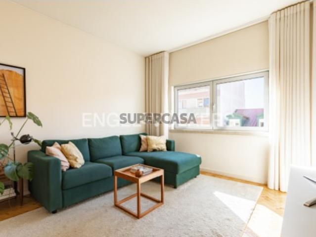 Apartamento T3 Renovado na Penha de França