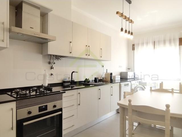 Apartamento T3 RENOVADO no CENTRO da cidade de Torres Vedras!